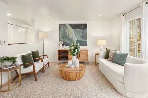 $499,880 | 3661 Phinney Avenue North, Unit 109, Seattle, WA 98103