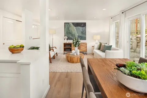 $499,880 | 3661 Phinney Avenue North, Unit 109, Seattle, WA 98103