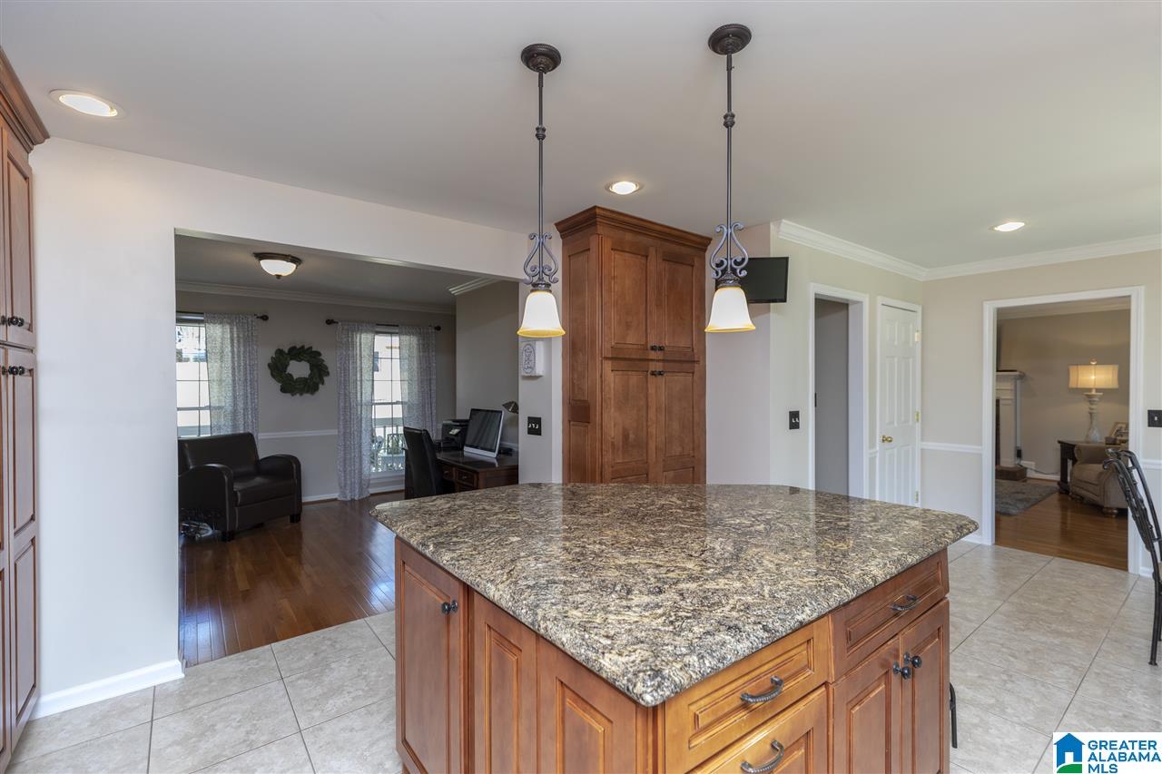 1020 Colonial Drive Alabaster, AL 35007 - Photo 15 of 31