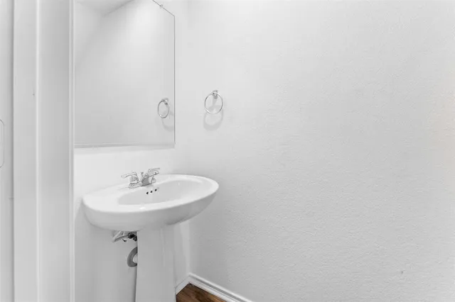 $1,675 | 130 Soapstone Pass, Maxwell, TX 78656