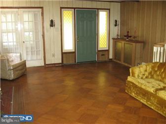 15 Glencoe Road Upper Darby, PA 19082 - Photo 3 of 12 Gallery Image 3