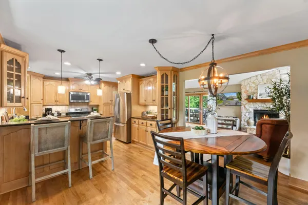 $825,000 | 1722 Journeys Drive, Delafield, WI 53029