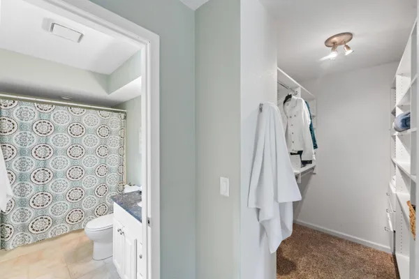 $825,000 | 1722 Journeys Drive, Delafield, WI 53029