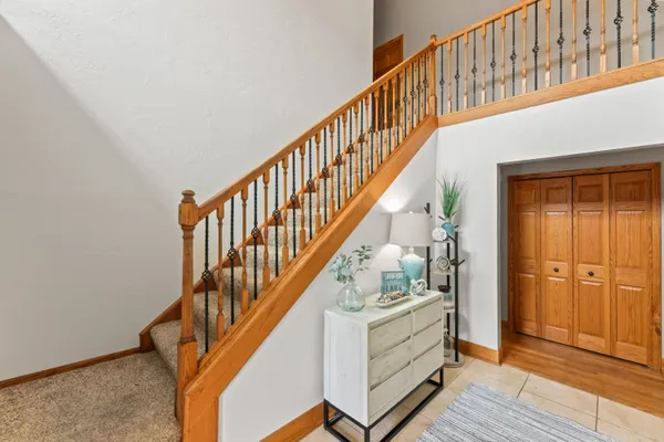 $825,000 | 1722 Journeys Drive, Delafield, WI 53029