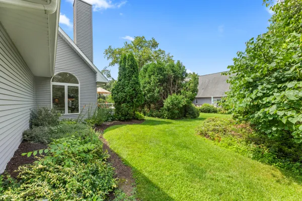 $825,000 | 1722 Journeys Drive, Delafield, WI 53029