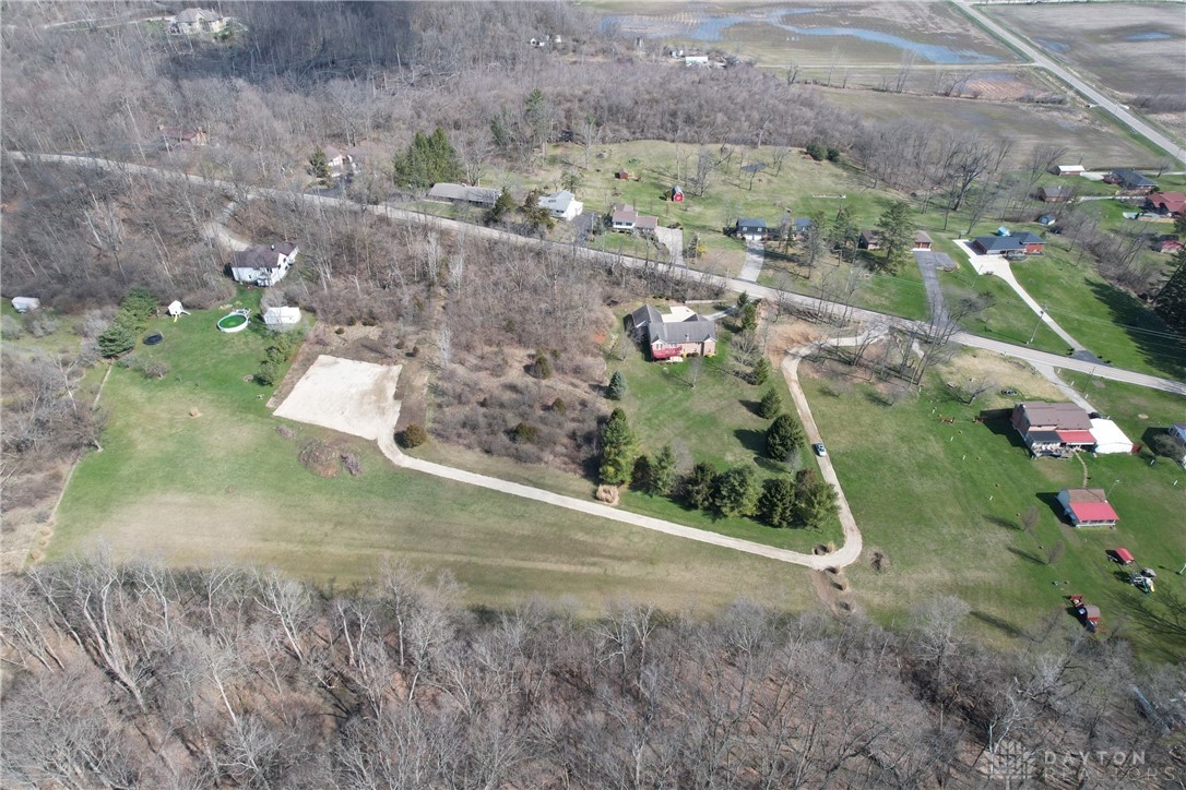 2517 Fox Hollow Road Springfield, OH 45504 - Photo 2 of 25