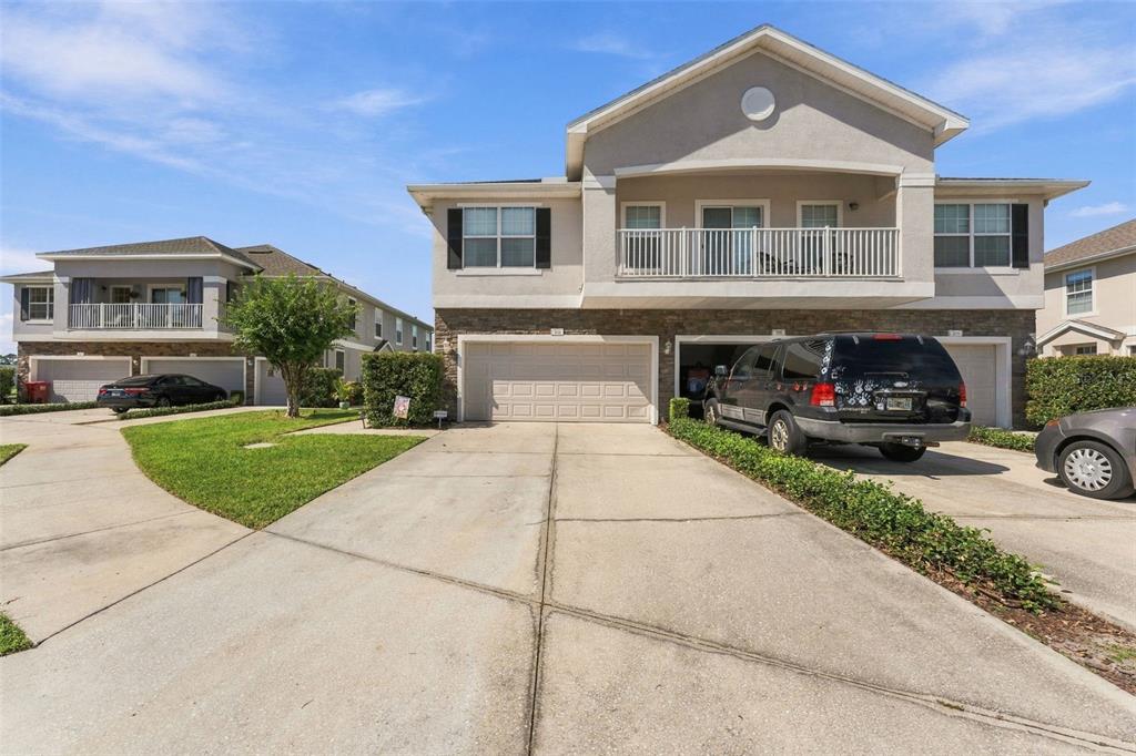 2333 Tanbark Ridge Place Plant City, FL 33563 - Photo 2 of 46 Gallery Image 2