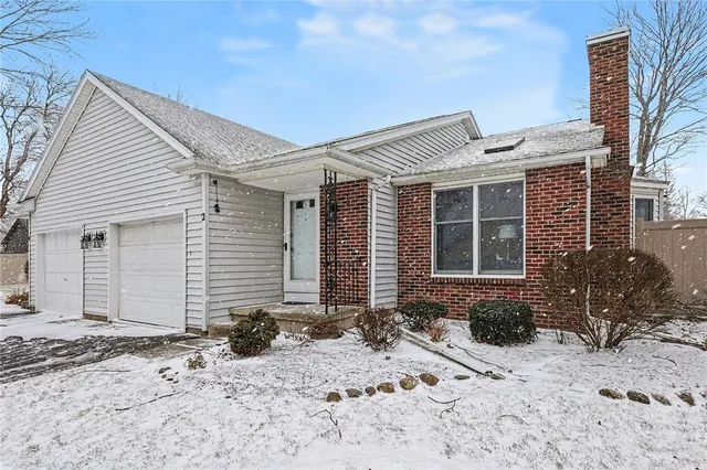 $169,900 | 2 Flower Dale Drive, Greece, NY 14626