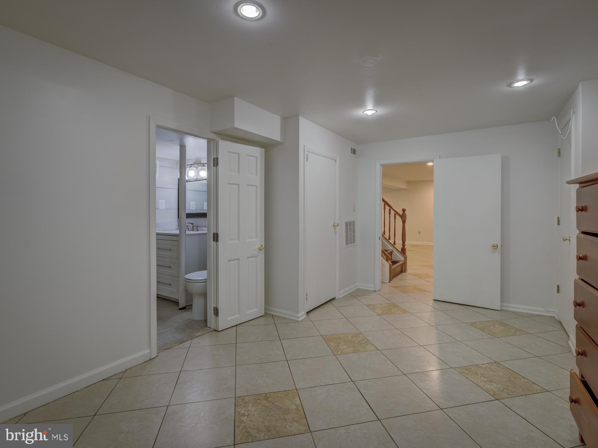 14324 Fairdale Road Silver Spring, MD 20905 - Photo 56 of 68