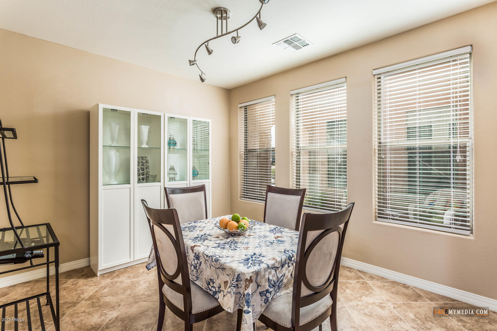 18575 North Stonegate Road Maricopa, AZ 85138 - Photo 12 of 61 13_Cre8MyMediacom-13_mls