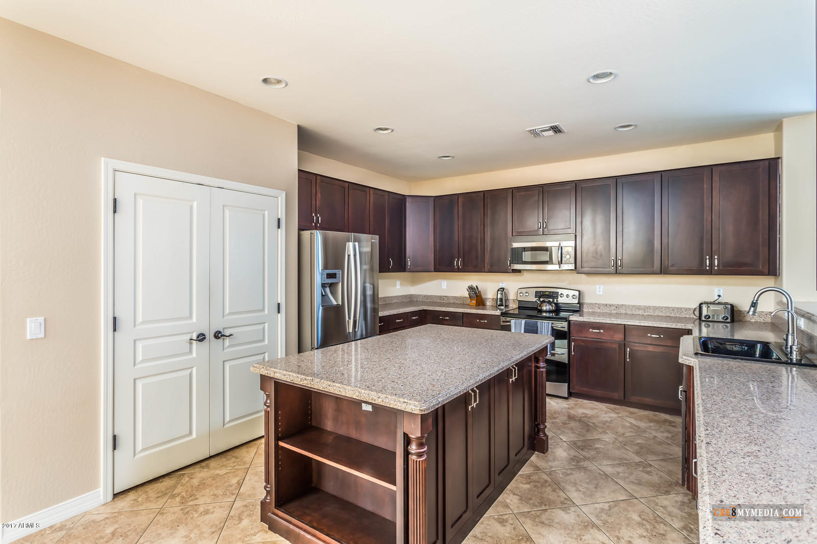 18575 North Stonegate Road Maricopa, AZ 85138 - Photo 8 of 61 09_Cre8MyMediacom-09_mls