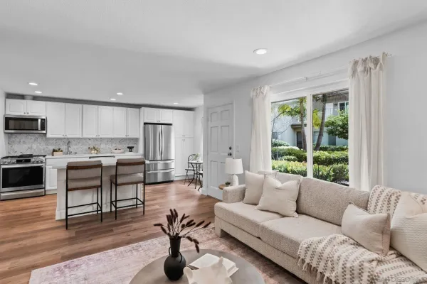 $699,000 | 13754 Mango Drive, Unit 103, Del Mar, CA 92014