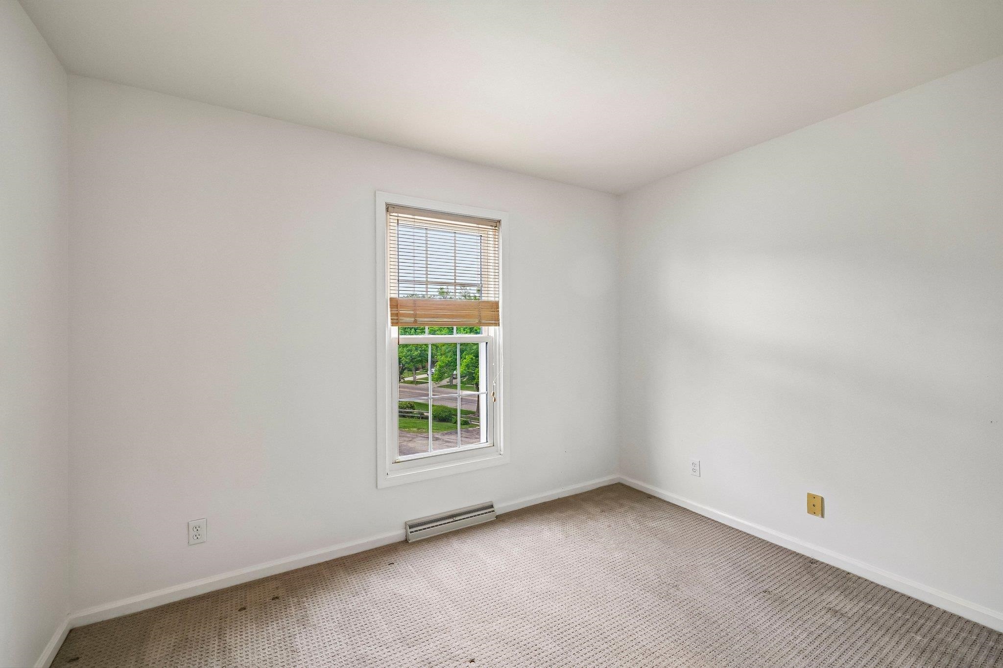 6808 Old Sauk Road Madison, WI 53717 - Photo 13 of 33