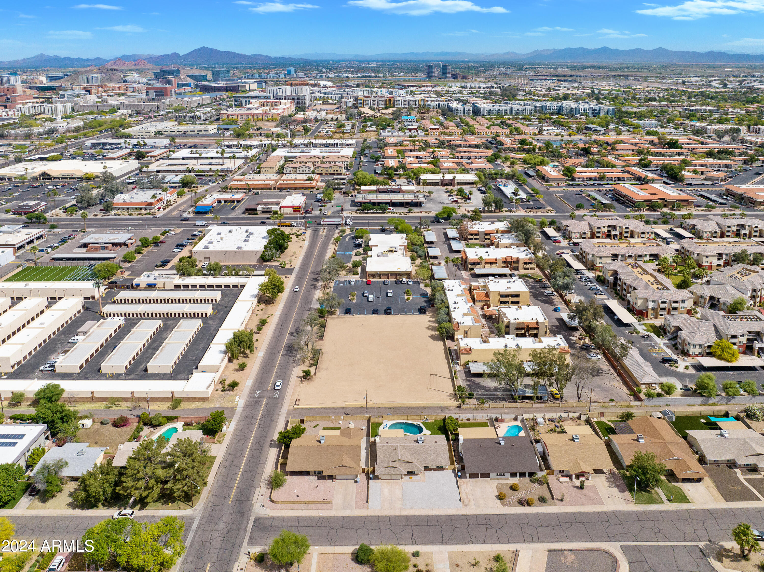 2105 South Terrace Road Tempe, AZ 85282 - Photo 14 of 30 DJI_20240425011456_0001_D