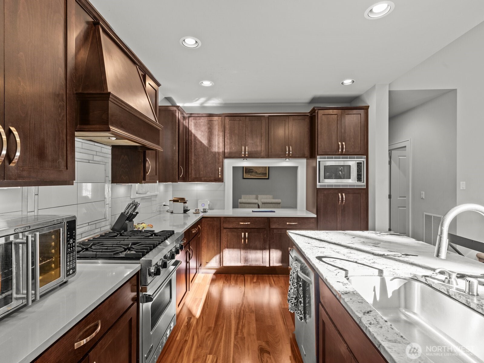 1727 Nile Avenue Northeast Renton, WA 98059 - Photo 14 of 38