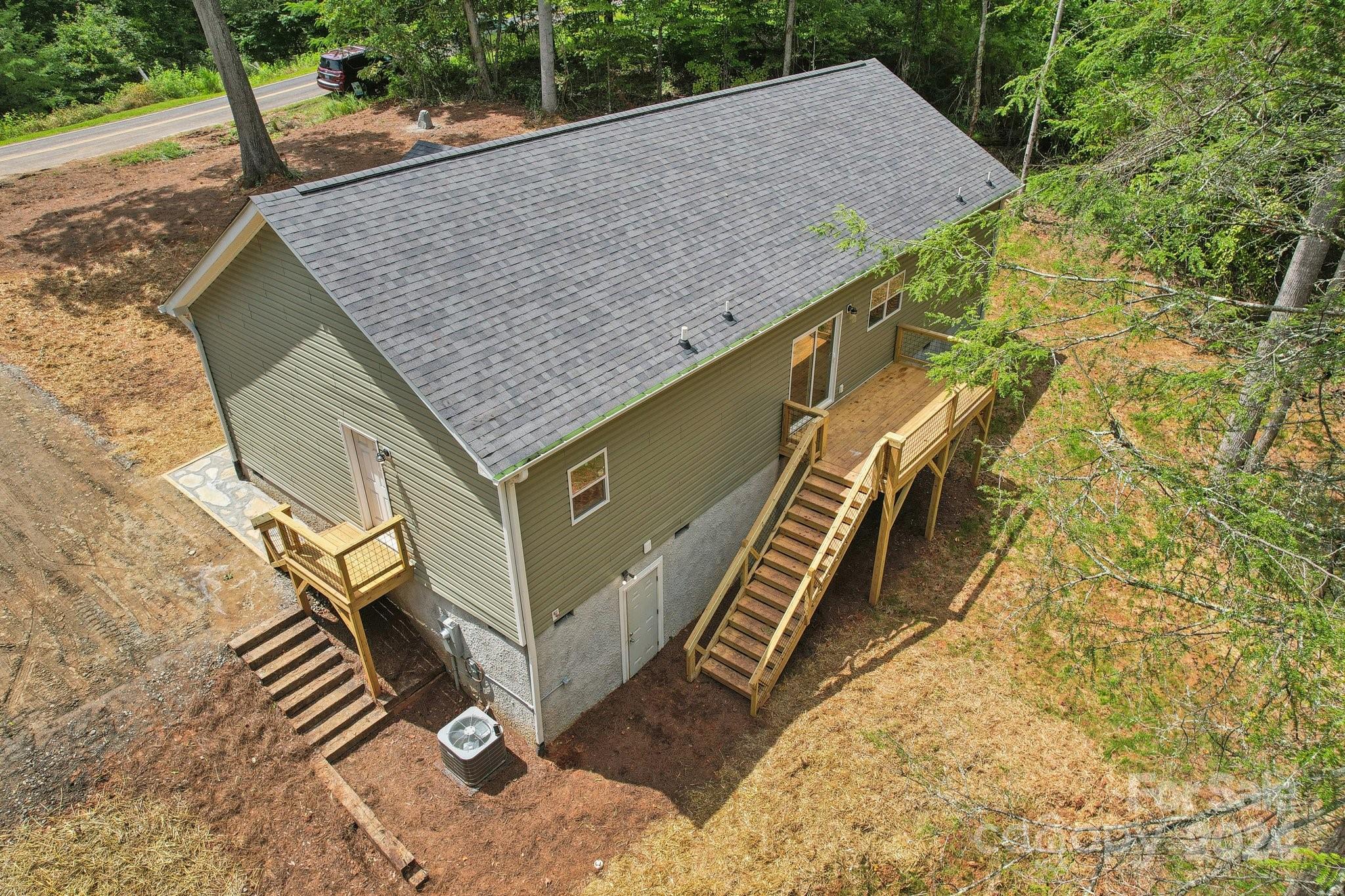 1730 Windswept Ridge Road Marshall, NC 28753 - Photo 44 of 45 a aerial view of a house with a yard