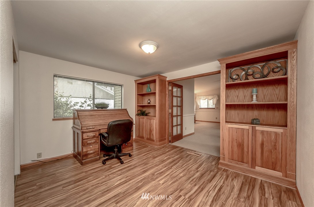 19701 143rd Place Southeast Renton, WA 98058 - Photo 10 of 25 Gallery Image 10