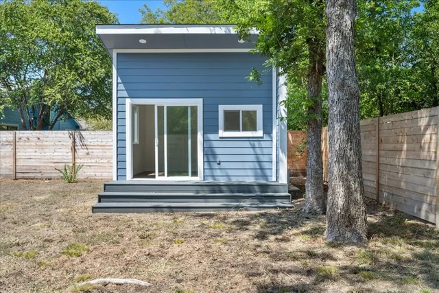 $2,200 | 1404 Deupree Drive, Austin, TX 78753