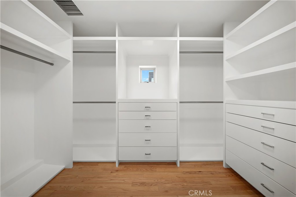 519 Santa Ana Avenue Newport Beach, CA 92663 - Photo 28 of 39 a view of a closet