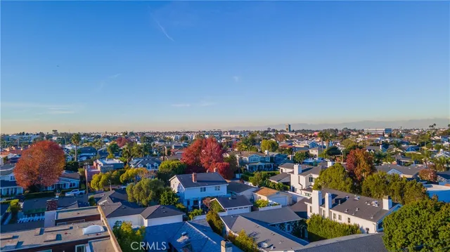 a picture of city view