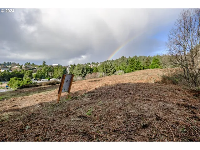 $1,500,000 | 1005 Southeast Bay Blvd., Newport, OR 97365