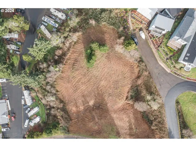 $1,500,000 | 1005 Southeast Bay Blvd., Newport, OR 97365