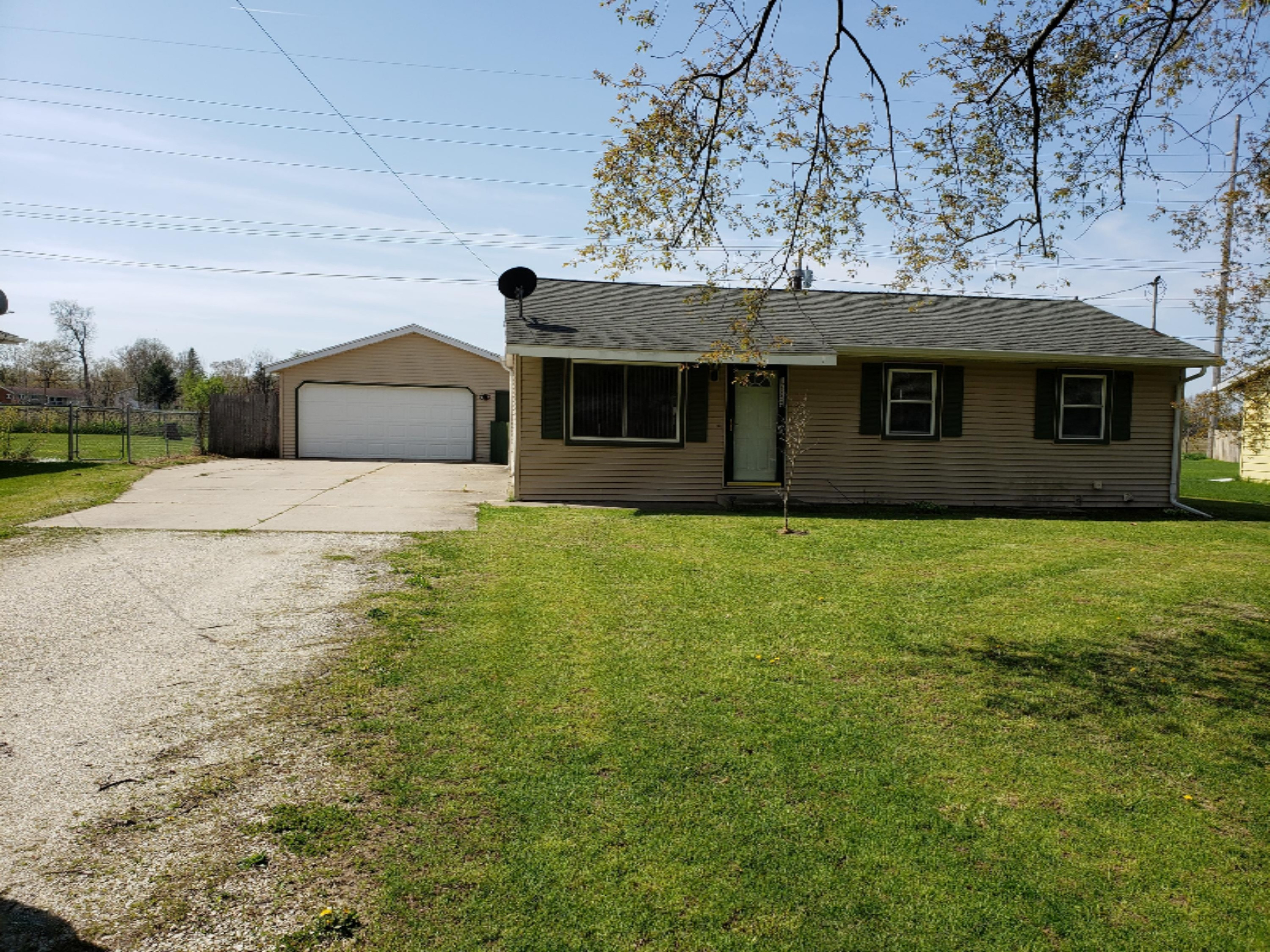 17255 Lovers Lane Three Rivers, MI 49093 - Photo 1 of 36 20190506_111112