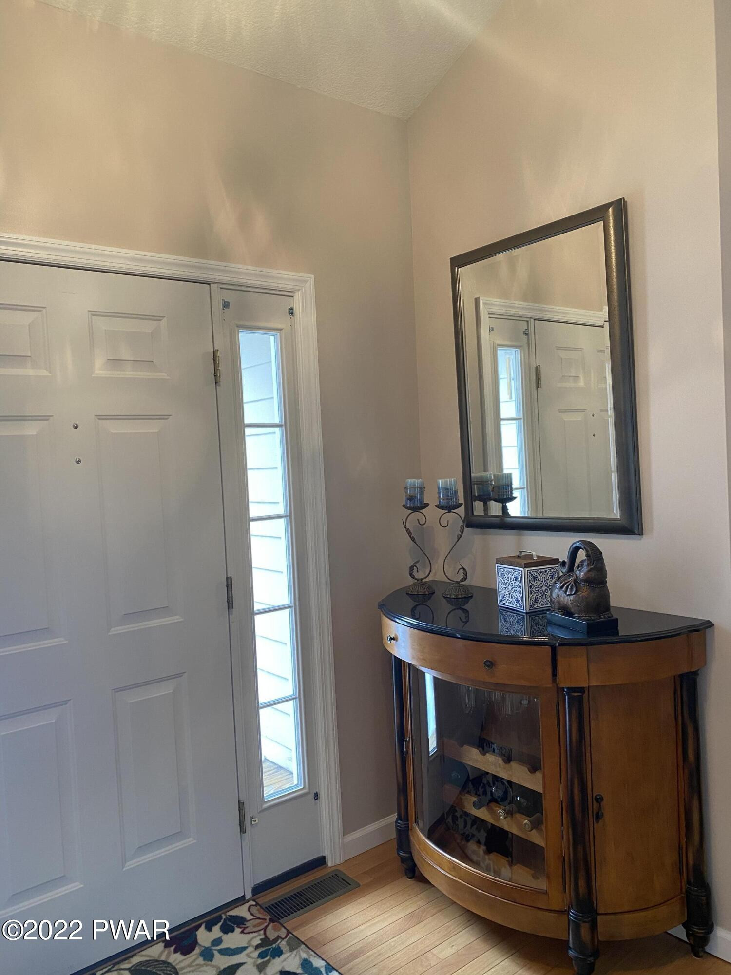 101 Pommel Drive Hawley, PA 18428 - Photo 11 of 59