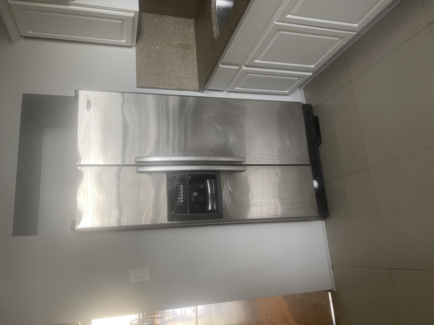 3248 North Clark Street, Unit 3F Chicago, IL 60657 - Photo 8 of 19 a close view of sliding door