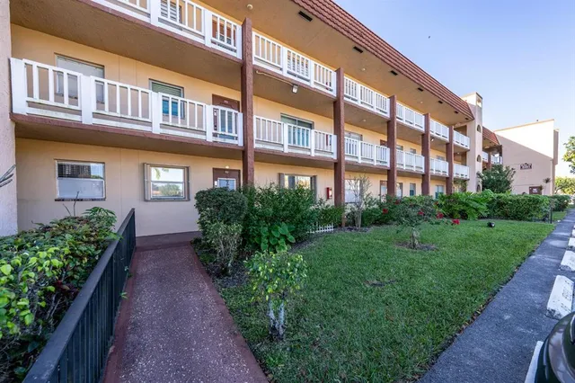 $110,000 | 9281 Sunrise Lakes Boulevard, Unit 107, Sunrise, FL 33322