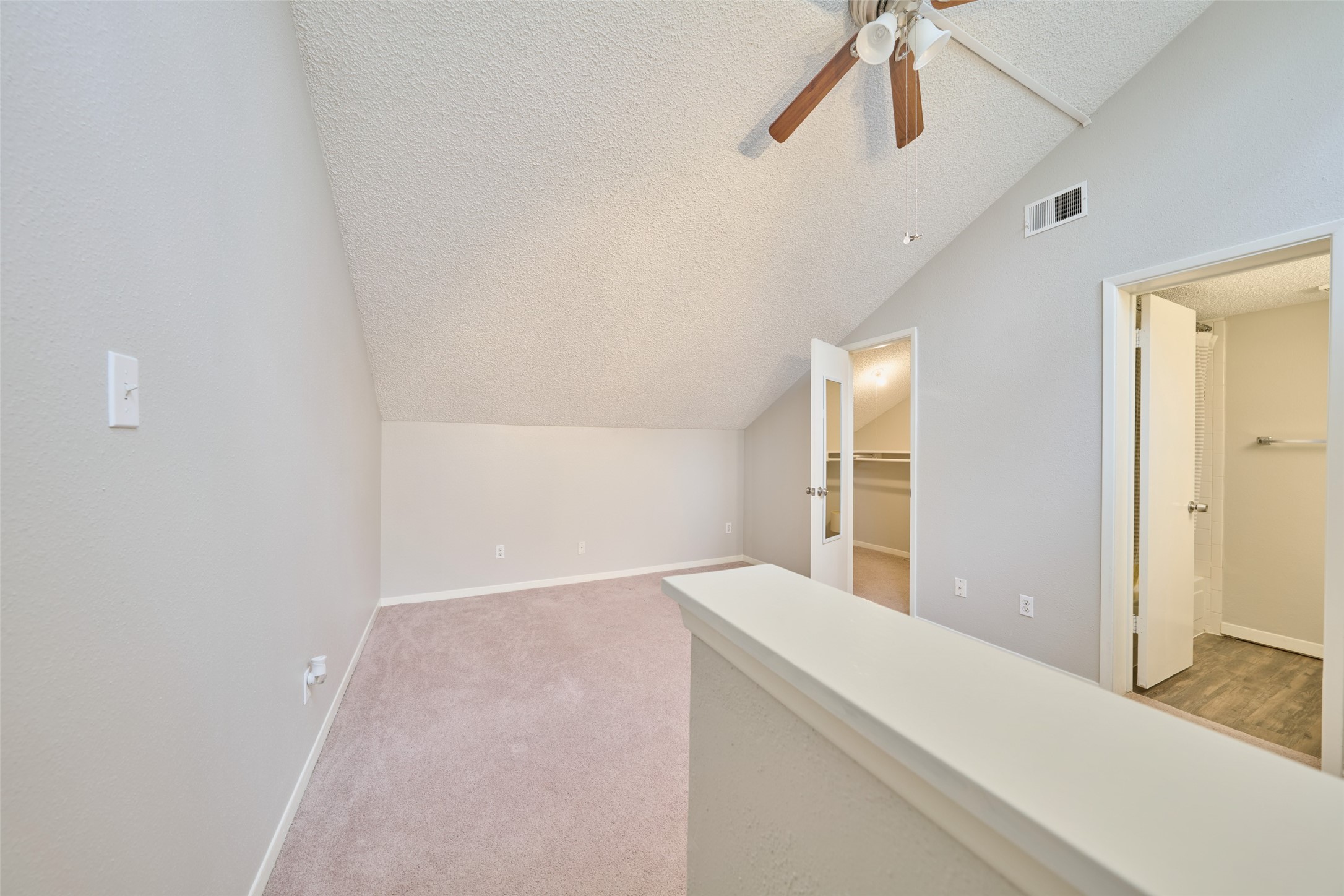 12900 Walden Road, Unit 602F Montgomery, TX 77356 - Photo 22 of 26 Upstairs you will find the 2nd bedroom with full bath & walk in closet.