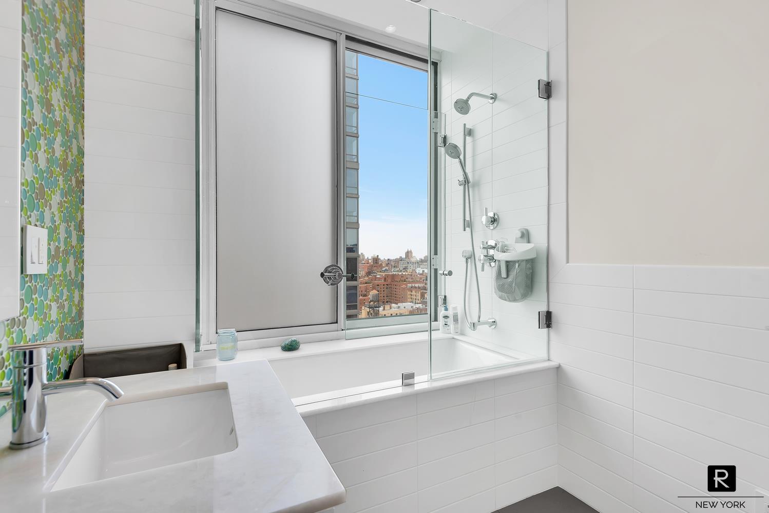 200 Riverside Boulevard, Unit 28DE Manhattan, NY 10069 - Photo 7 of 16