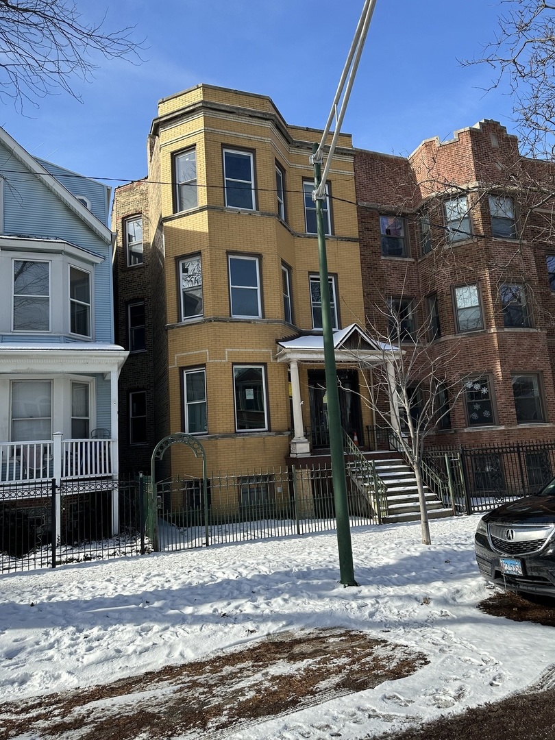 a view of multiple house