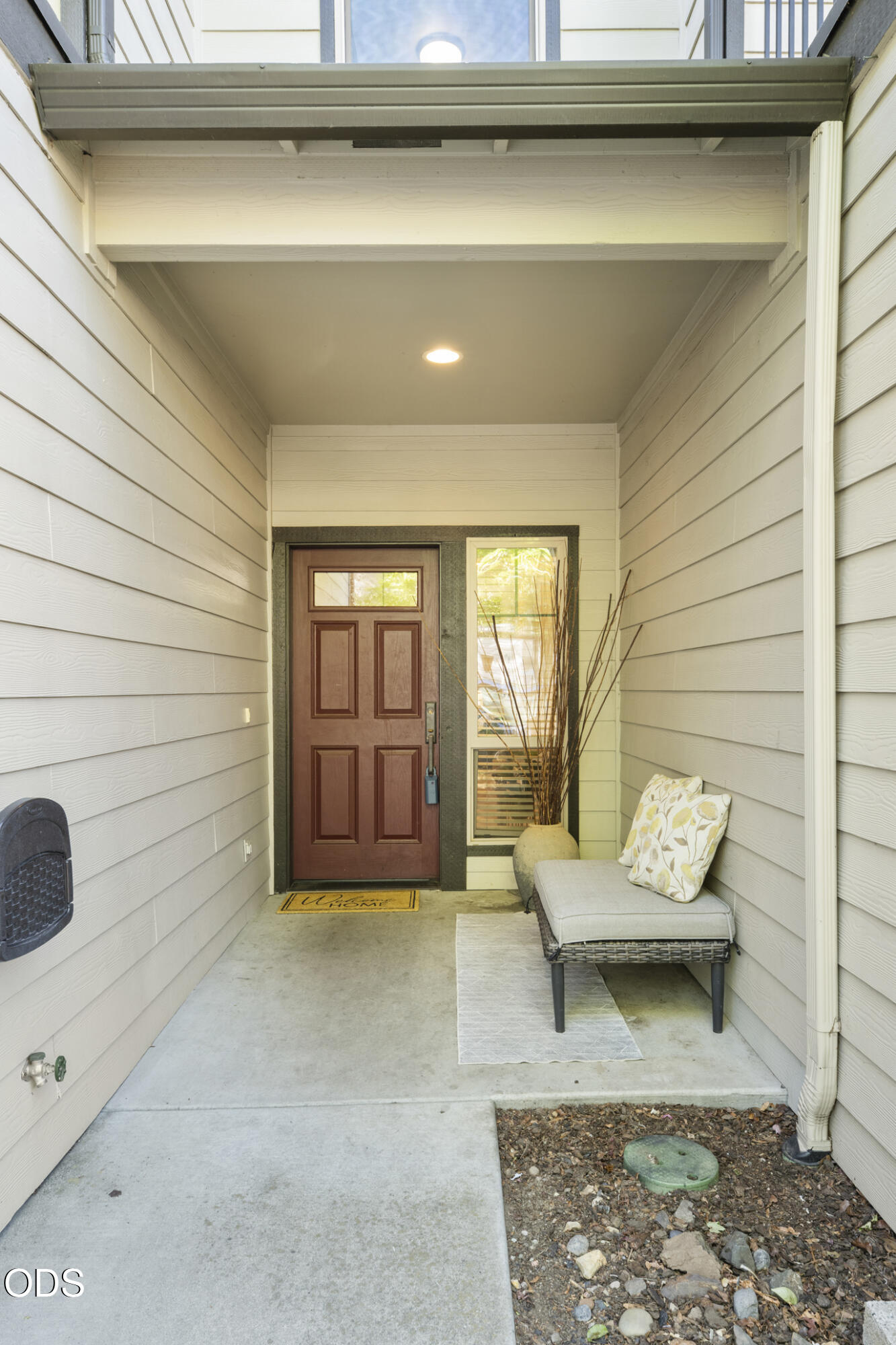 278 Tyler Avenue Central Point, OR 97502 - Photo 2 of 23
