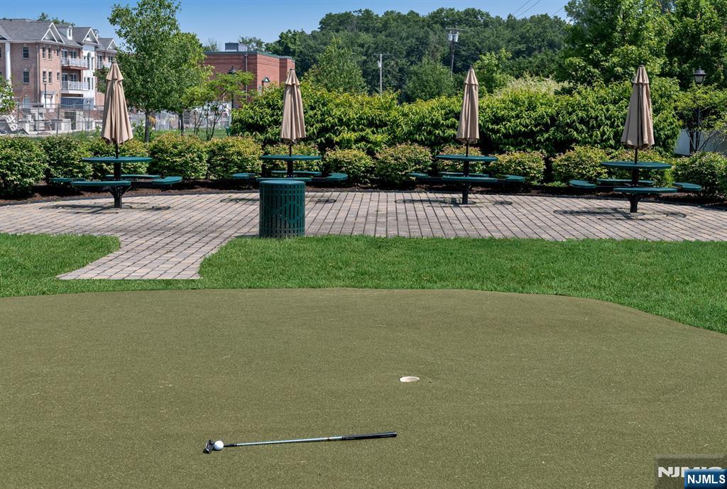 5201 Rio Vista Lane Northvale, NJ 07647 - Photo 36 of 38 a view of a street