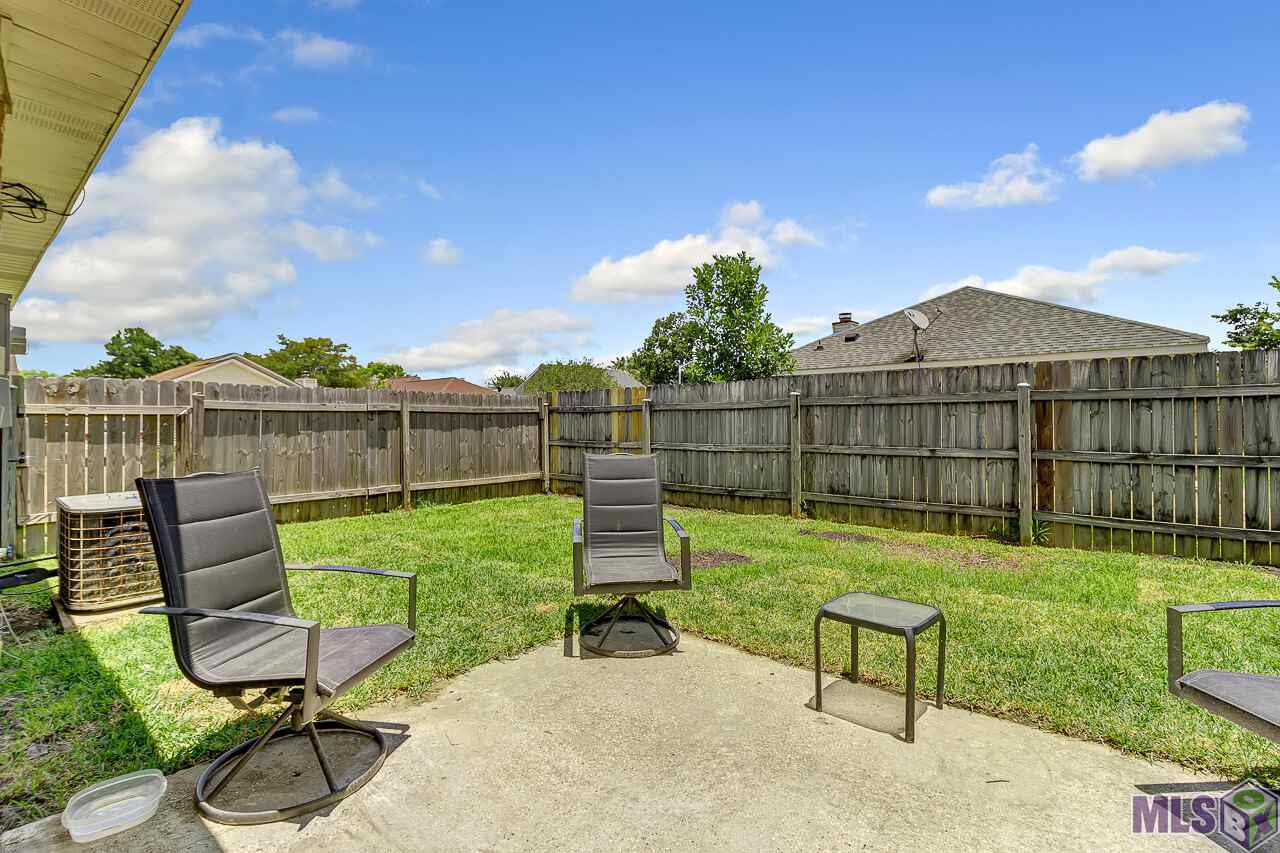 1803 Myrtle Ridge Drive Baton Rouge, LA 70816 - Photo 12 of 16