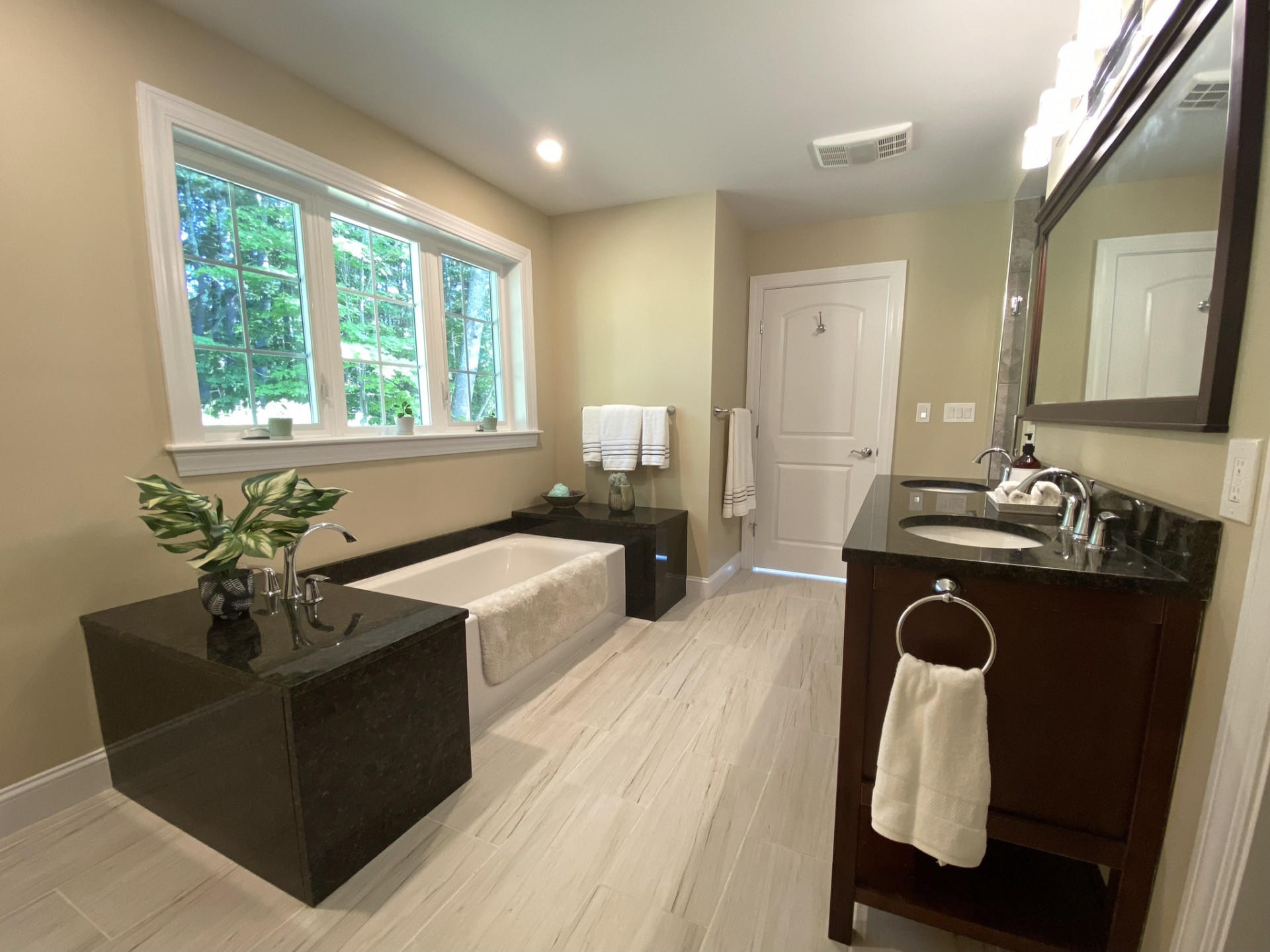 241 Alewive Road Kennebunk, ME 04043 - Photo 32 of 33 241AlewiveRd_16227_32