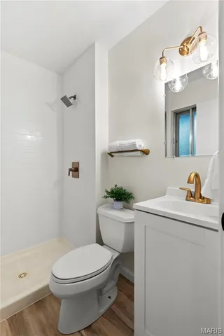 $330,000 | 750 Burwick Terrace, Manchester, MO 63021