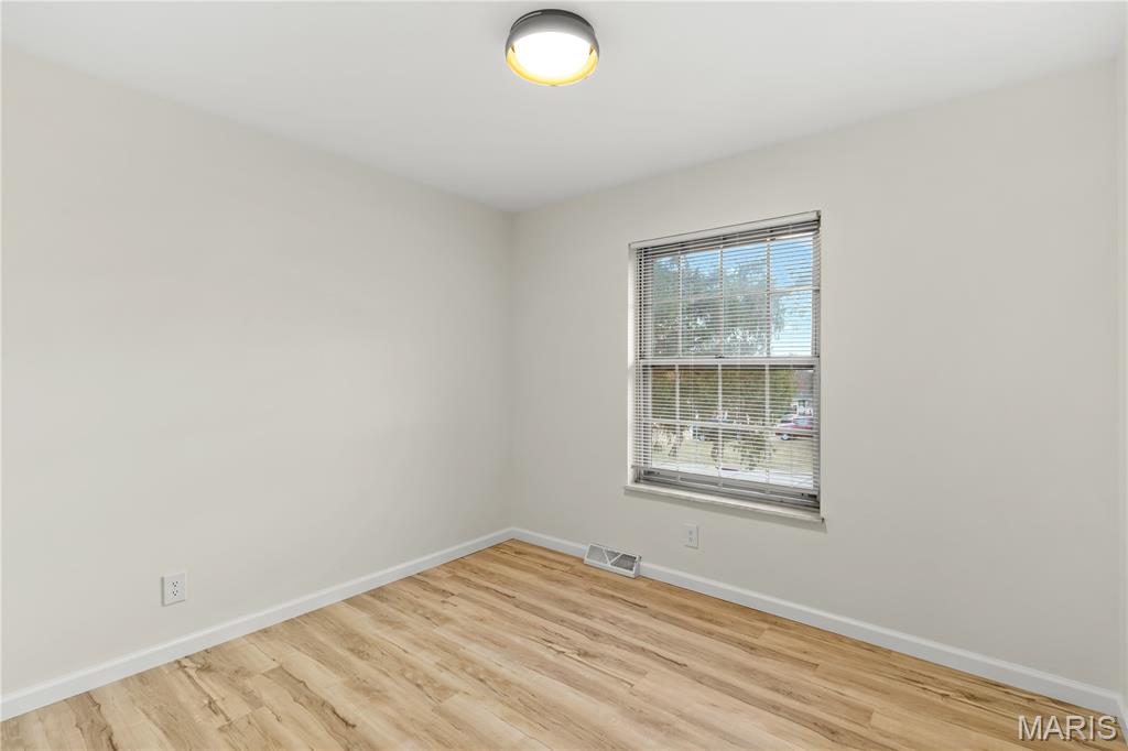 750 Burwick Terrace Manchester, MO 63021 - Photo 15 of 25