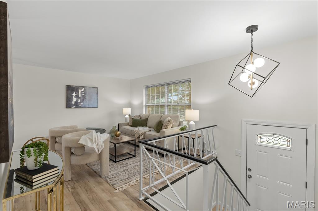 750 Burwick Terrace Manchester, MO 63021 - Photo 4 of 25