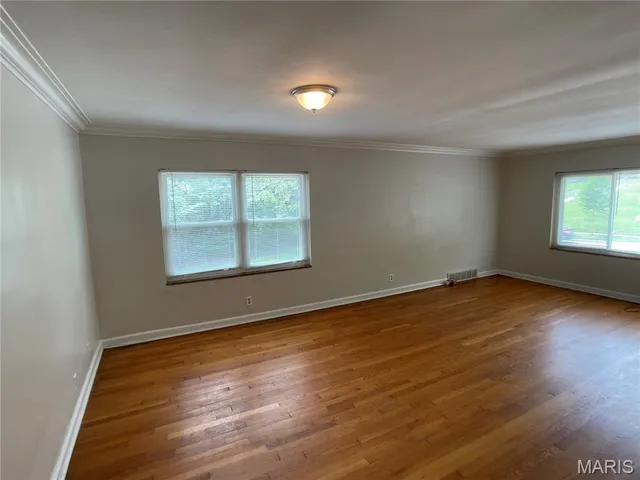 $419,000 | 1262 Moorlands Drive, Richmond Heights, MO 63117