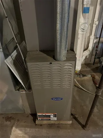 $419,000 | 1262 Moorlands Drive, Richmond Heights, MO 63117