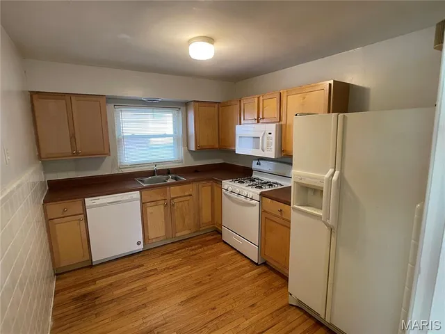 $419,000 | 1262 Moorlands Drive, Richmond Heights, MO 63117