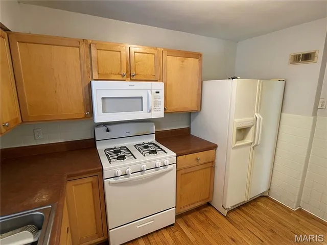 $419,000 | 1262 Moorlands Drive, Richmond Heights, MO 63117