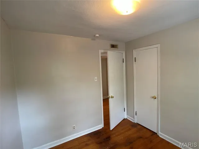 $419,000 | 1262 Moorlands Drive, Richmond Heights, MO 63117