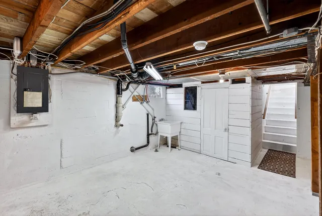 $359,900 | 8422 East Liberty Avenue, Millwood, WA 99212