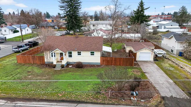 $359,900 | 8422 East Liberty Avenue, Millwood, WA 99212