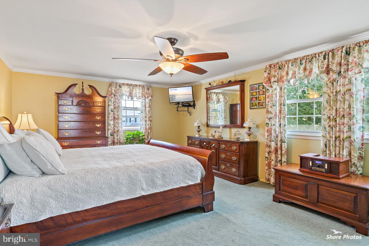 22 Stonebridge Road Cherry Hill, NJ 08003 - Photo 25 of 43 Main bedroom