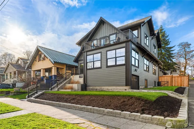 $1,649,880 | 2801 20th Avenue South, Seattle, WA 98144