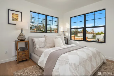 $1,649,880 | 2801 20th Avenue South, Seattle, WA 98144